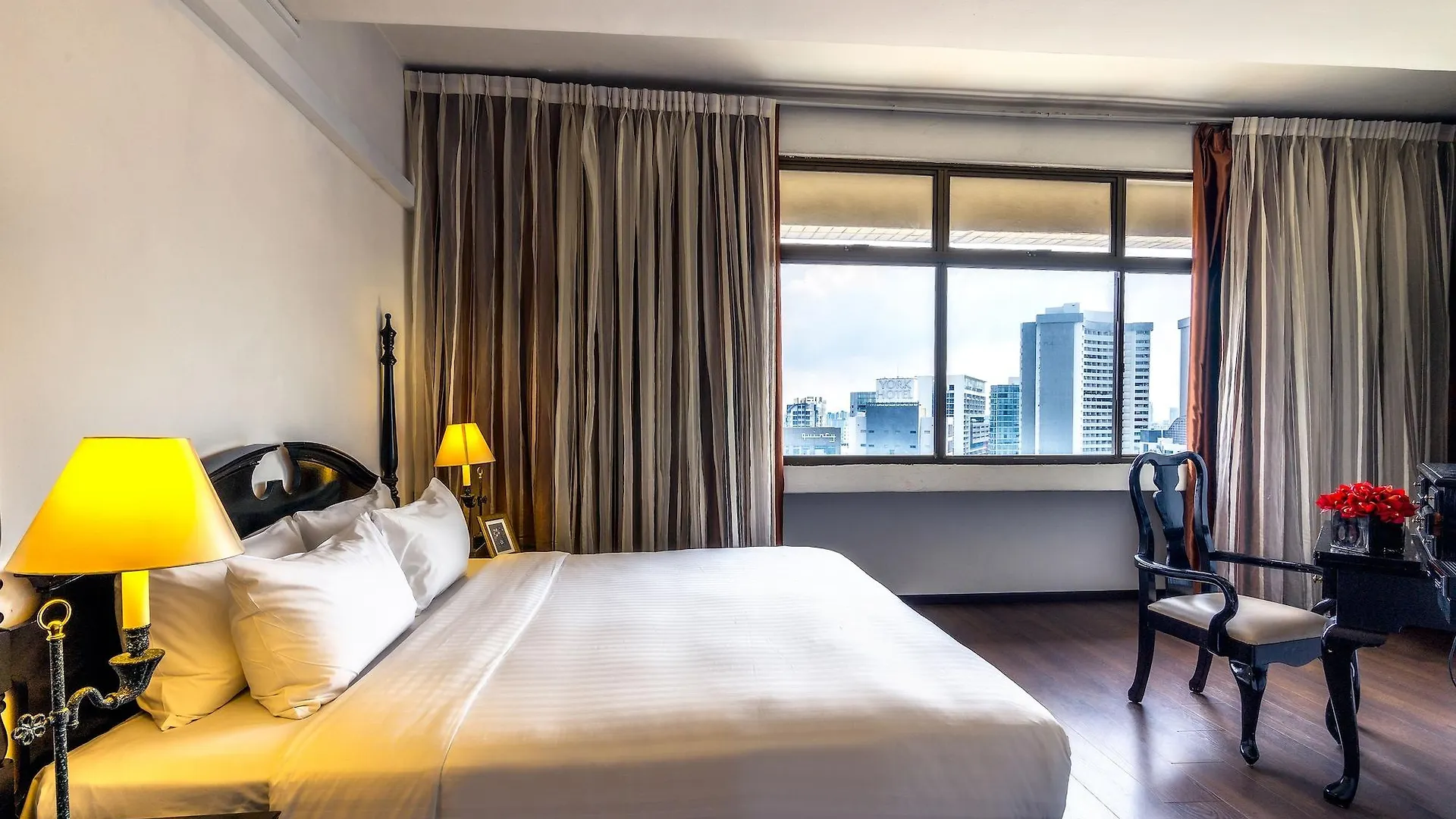 Far East Plaza Residences By Far East Hospitality Singapore 4*,  Singapore